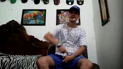 Snapshot of bestia_salvaje chatting on 17, 1, 2025 Andres online show from 17, 1, 2025