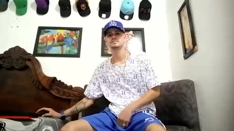 Snapshot of bestia_salvaje chatting on 14, 2, 2025 Andres online show from 14, 2, 2025