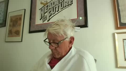 Snapshot of bestshot1951 chatting on 2, 7, 2026 bestshot1951 online show from 2, 7, 2026