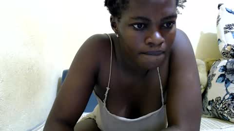 Snapshot of betina22 chatting on 27, 10, 2025 Betina online show from 27, 10, 2025