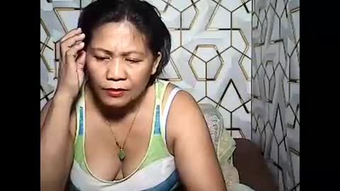 betty_83 online show from 13, 5, 2026