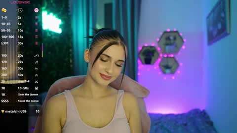 Snapshot of betty_greyy chatting on 24, 9, 2025 Betty Grey online show from 24, 9, 2025
