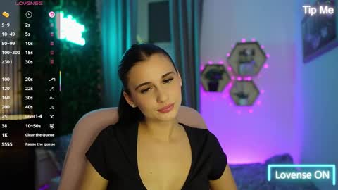 Snapshot of betty_greyy chatting on 3, 10, 2025 Betty Grey online show from 3, 10, 2025