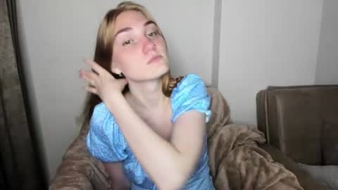 Snapshot of betty_witchy chatting on 9, 7, 2026 Dory make me happier online show from 9, 7, 2026