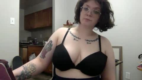Betty Cake online show from 24, 10, 2025