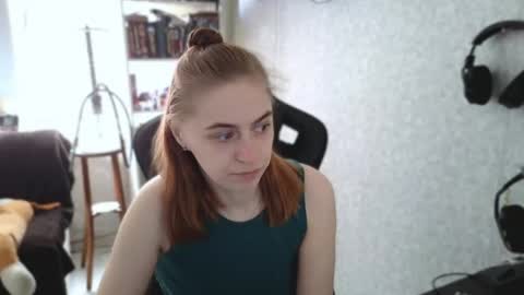 beverly_yay online show from 10, 5, 2026