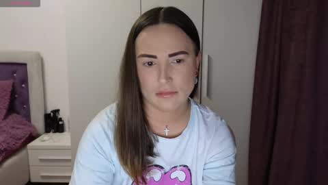   BeyonceDoll       Twitter DollBeyonce    online show from 7, 3, 2026