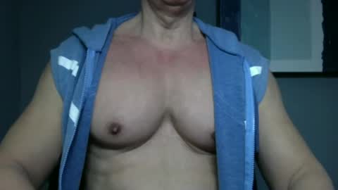 BGDKMUSCLEGUY - SELECTED BY CHATURBATE AS A TOP BROADCASTER FOR 2023 online show from 20, 1, 2025