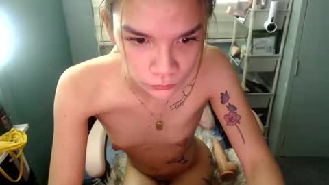 Snapshot of bheefuck52 chatting on 22, 5, 2026 bhee52 online show from 22, 5, 2026