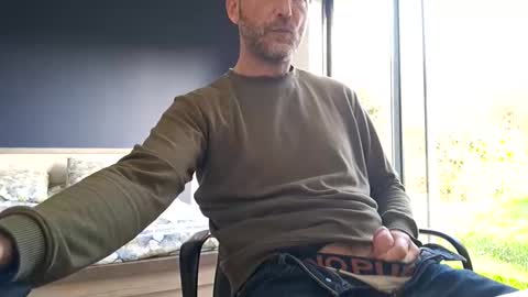 My name is David and if you like public exhibitions you wont be disappointed with me LoL - My favorite vibes is 44  online show from 9, 3, 2026