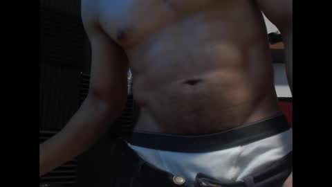 Snapshot of bi_latin69 chatting on 13, 10, 2025 MeXXXicanDick online show from 13, 10, 2025