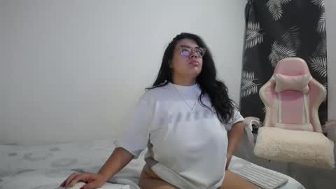 Bianca Tuesday to Sunday from 2am to 6am UTC-5 online show from 1, 10, 2025