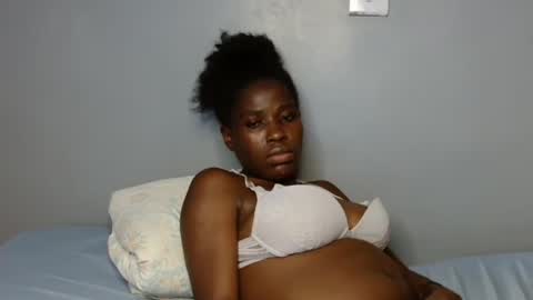 Snapshot of bianca_lue chatting on 24, 6, 2026 bianca baby online show from 24, 6, 2026
