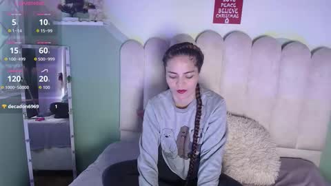 Snapshot of biancaluxx1 chatting on 18, 12, 2025 Bianca online show from 18, 12, 2025