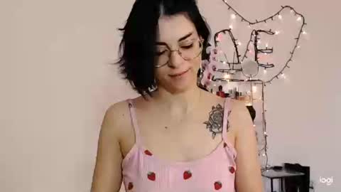 Snapshot of bibitina chatting on 10, 6, 2026 innasugarwild online show from 10, 6, 2026