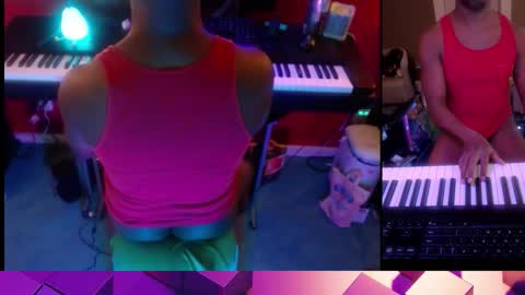 Snapshot of bicepsandfrot chatting on 2, 2, 2026 BicepsandFrot online show from 2, 2, 2026