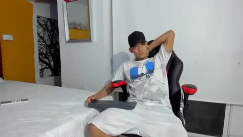 big_jhoonss_ online show from 9, 10, 2025