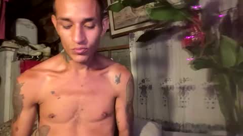 Stiven Leon online show from 5, 12, 2025