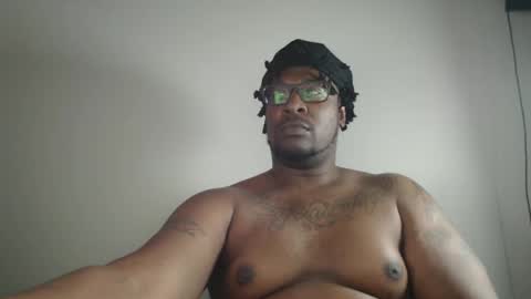 Snapshot of bigblack004 chatting on 3, 10, 2025 bigblack004 online show from 3, 10, 2025