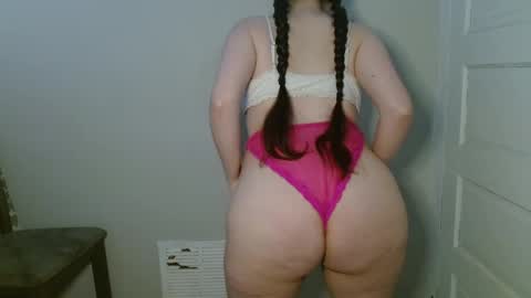 Isabella online show from 28, 11, 2025