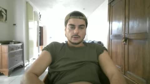 Snapshot of bigboybelgium4 chatting on 4, 12, 2025 bigboybelgium4 online show from 4, 12, 2025