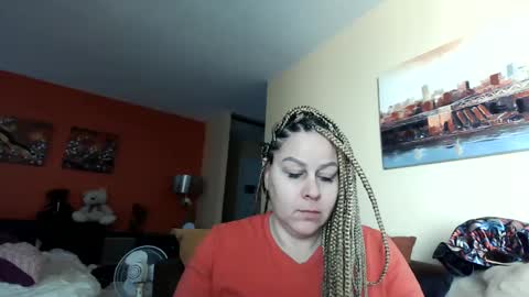 Snapshot of bigbreastsabrina chatting on 5, 12, 2024 BIG BREAST SABRINA online show from 5, 12, 2024