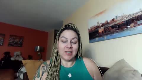 Snapshot of bigbreastsabrina chatting on 2, 1, 2025 BIG BREAST SABRINA online show from 2, 1, 2025