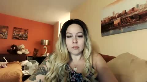 Snapshot of bigbreastsabrina chatting on 16, 1, 2025 BIG BREAST SABRINA online show from 16, 1, 2025