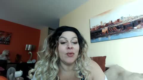 Snapshot of bigbreastsabrina chatting on 23, 2, 2025 BIG BREAST SABRINA online show from 23, 2, 2025