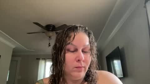 Snapshot of bigbreastsabrina chatting on 22, 9, 2025 BIG BREAST SABRINA online show from 22, 9, 2025