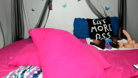 bigbuttsarena online show from 30, 12, 2024