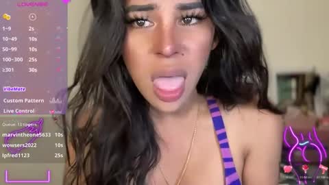 queen amanda online show from 4, 11, 2025