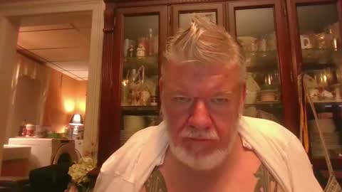 Snapshot of bigdaddybear1244 chatting on 11, 6, 2026 BigDaddyBear online show from 11, 6, 2026