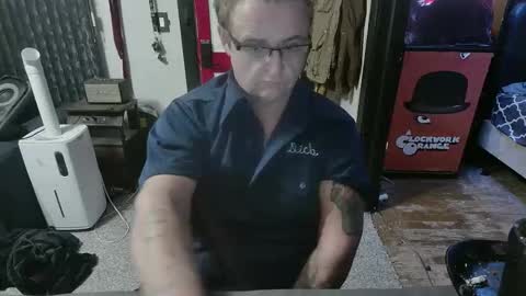 Snapshot of bigdbrillion chatting on 19, 11, 2025 Darryl online show from 19, 11, 2025