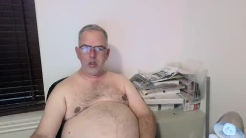 Snapshot of bigdylan17 chatting on 13, 2, 2025 Dylan 56 Taleah 53 online show from 13, 2, 2025