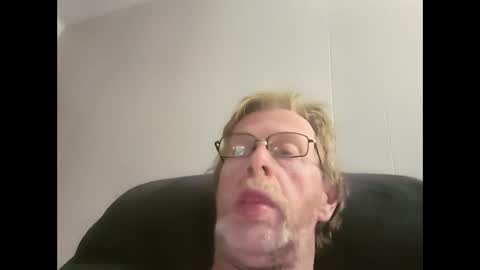 Snapshot of bigelectricrod chatting on 12, 9, 2025 bigelectricrod online show from 12, 9, 2025