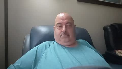 bigfuzzyteddybear online show from 6, 7, 2026