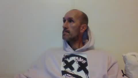 Snapshot of bighugemouthful chatting on 31, 12, 2024 Chaz online show from 31, 12, 2024