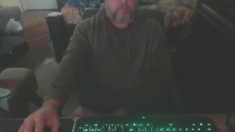 bighugmugg online show from 9, 11, 2025