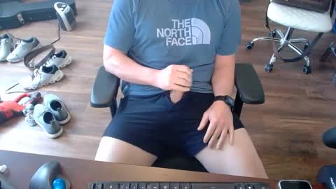 Snapshot of bigjohnsonrighthere chatting on 27, 2, 2025 bigjohnsonrighthere online show from 27, 2, 2025