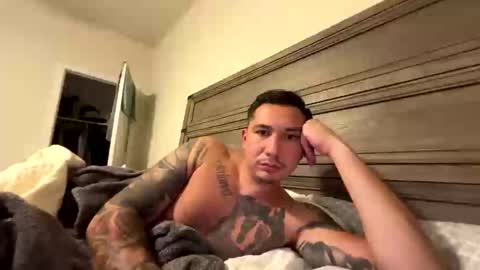 Snapshot of bigjraw2487 chatting on 23, 11, 2025 bigjraw2487 online show from 23, 11, 2025