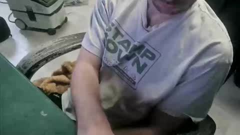 Snapshot of bigpeepdude chatting on 23, 4, 2026 bigpeepdude online show from 23, 4, 2026