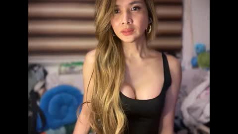 Yna     online show from 27, 10, 2025