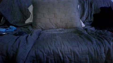 Snapshot of bikinkysloot chatting on 19, 10, 2025 KinkyBiSlut online show from 19, 10, 2025