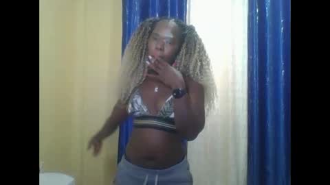 Snapshot of bilion_ass chatting on 22, 12, 2024 TREZAH online show from 22, 12, 2024