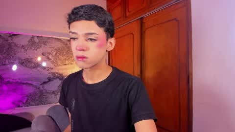 Sam online show from 10, 4, 2026