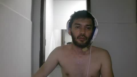 Snapshot of binhodm1 chatting on 3, 1, 2025 binhodm1 online show from 3, 1, 2025