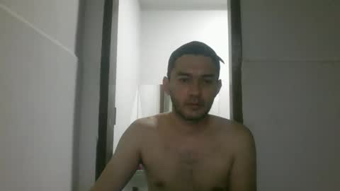 Snapshot of binhodm1 chatting on 5, 3, 2025 binhodm1 online show from 5, 3, 2025