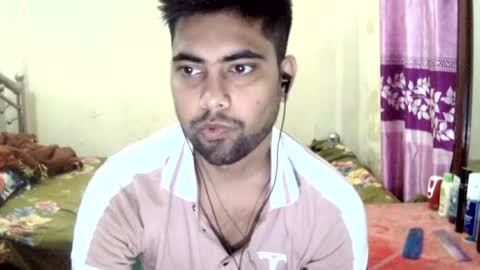 Snapshot of birbikrom104 chatting on 19, 6, 2026 birbikrom104 online show from 19, 6, 2026