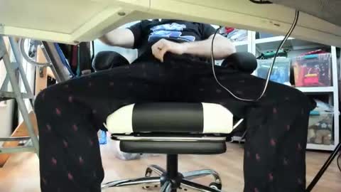 bisexualjay online show from 5, 2, 2026